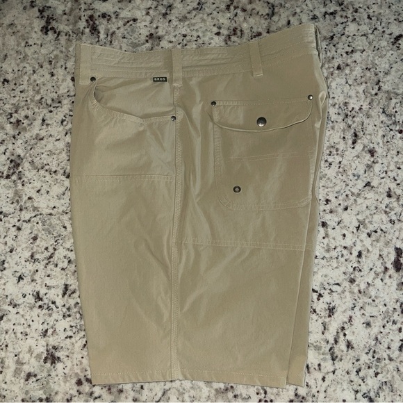 Howler Bros Shorts Size 34 Khaki Watermans Ripstop Nylon Outdoors Beige Men Work - Picture 4 of 12